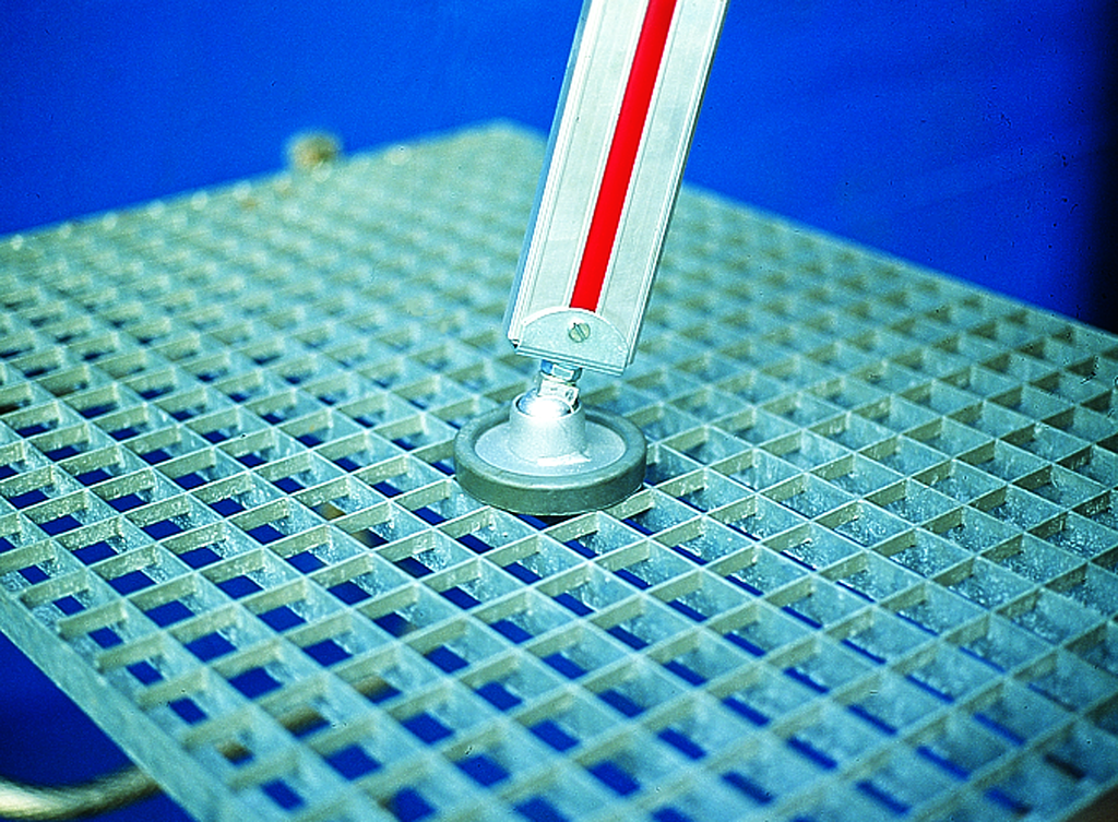 Kugelgelenk-Tellerfüße, für Aluminiumleitern Kugelgelenk-Tellerfüße, für Aluminiumleitern