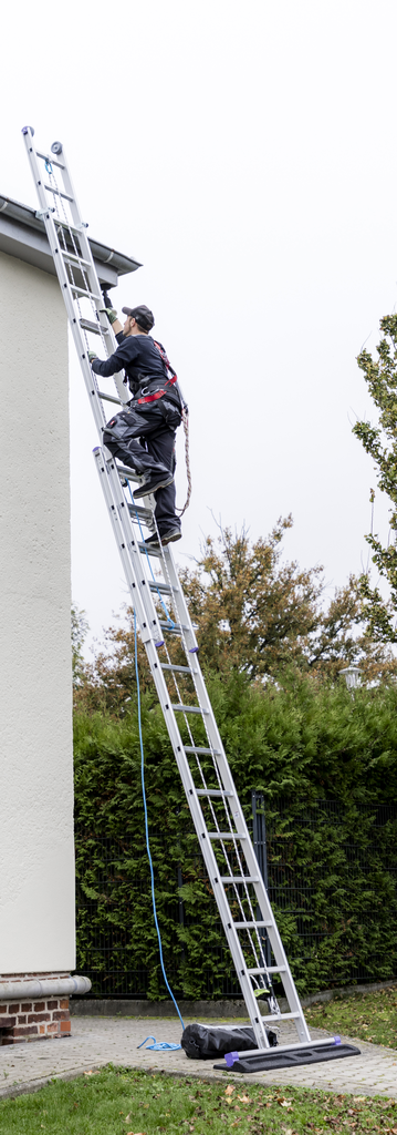 Schiebeleiter mit Fallschutz