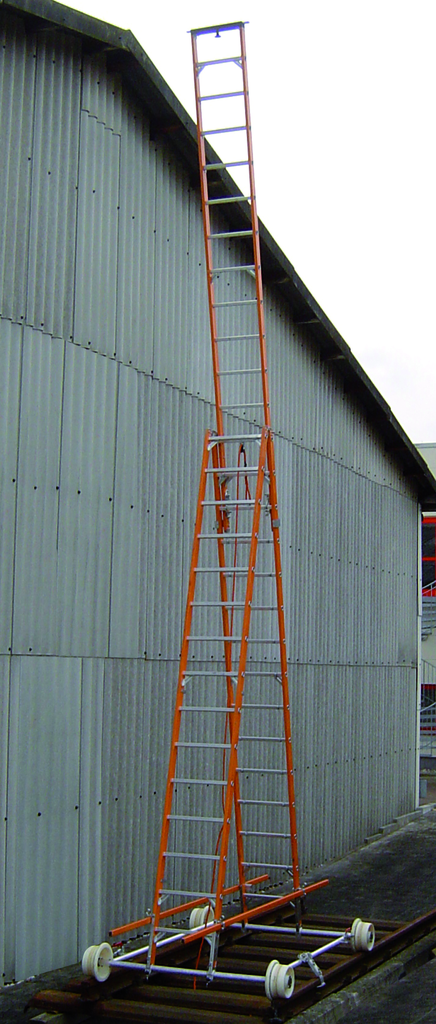 Montageleitern aus Fiberglas, mit Fahrgestell, Montageleitern aus Fiberglas, mit Fahrgestell,