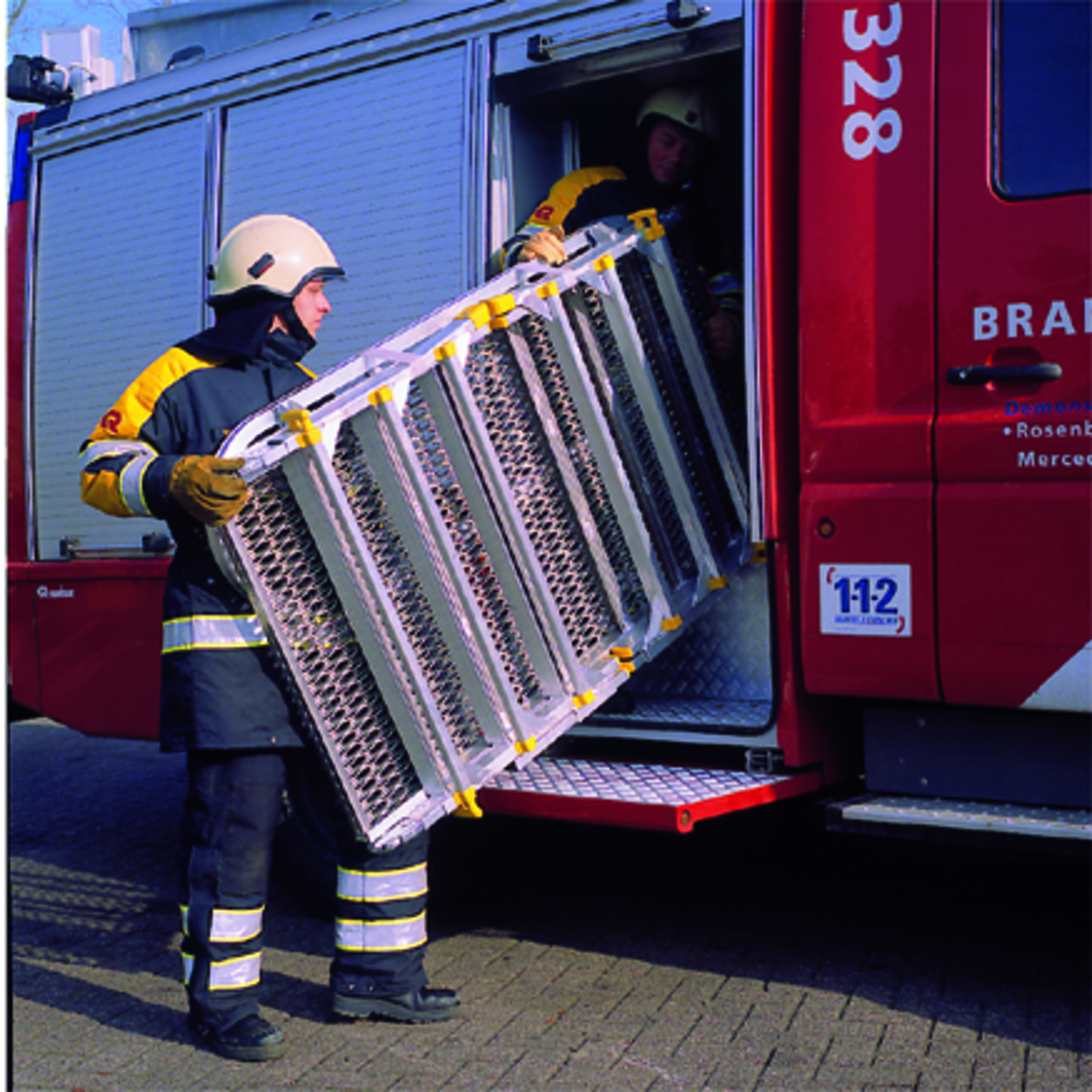 Rettungsplattform Höhenverstellbar 0,82 m bis 1,44m