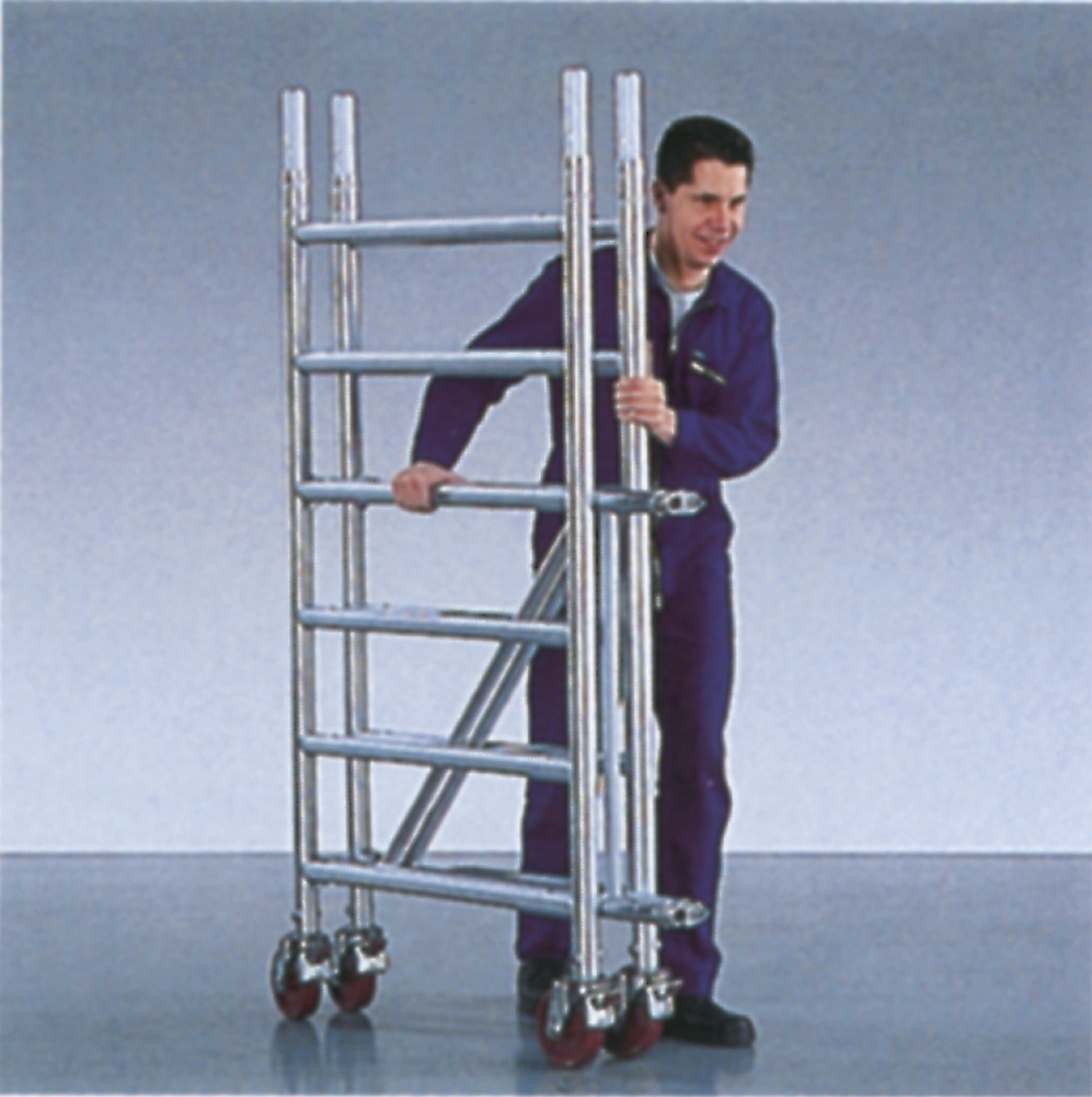 Fahrgerüst zusammenklappbar Fahrgerüst zusammenklappbar